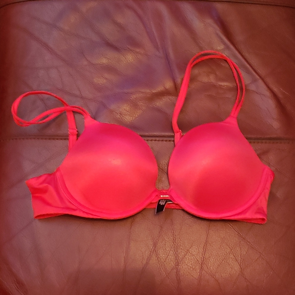 Victoria's secret very sexy push up bra